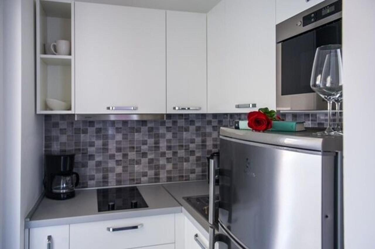 Apartments Zdeslav 로고즈니차 외부 사진